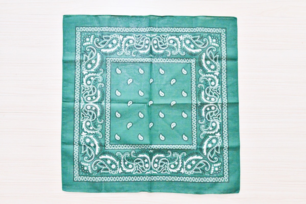 100均のバンダナはおしゃれで使える！【セリア・ダイソー・キャンドゥ】