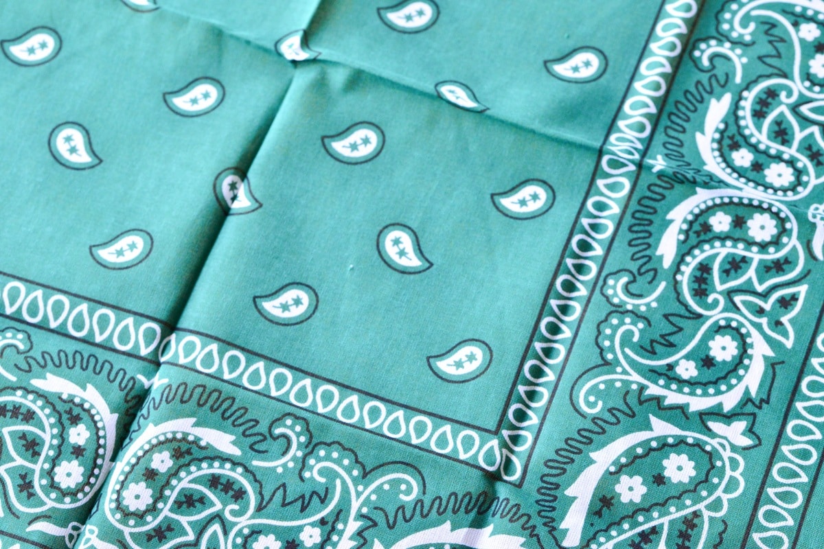 100均のバンダナはおしゃれで使える！【セリア・ダイソー・キャンドゥ】