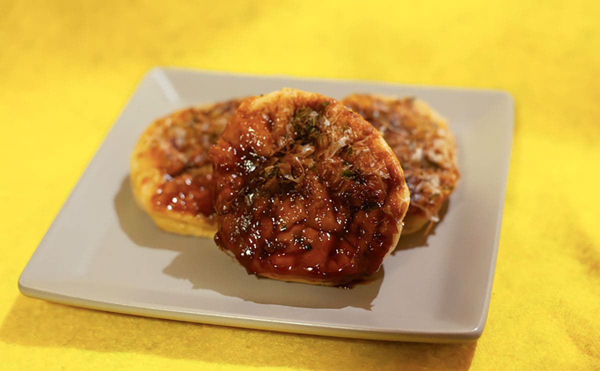 3個で250円。【ファミマ】新作惣菜パンはレンチン推奨！