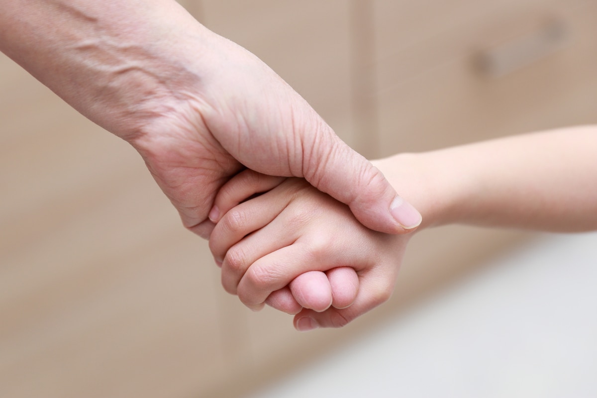 孫育ては時給5000円の高給バイト？世帯年収800万・共働き夫婦が抱くある後悔