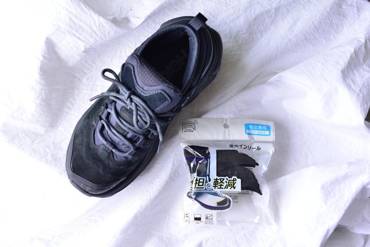靴擦れ防止は100均でできる！テープやパッドでかかとや小指を守ろう