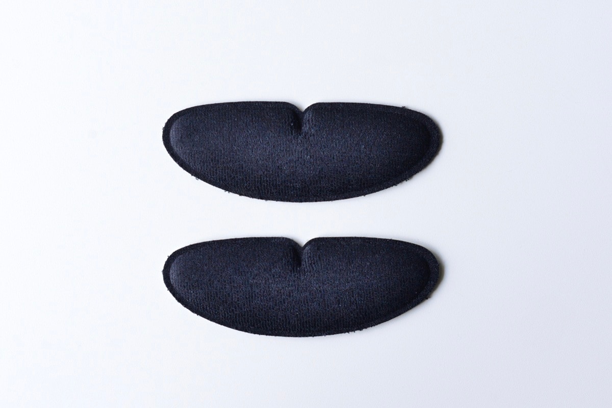 靴擦れ防止は100均でできる！テープやパッドでかかとや小指を守ろう