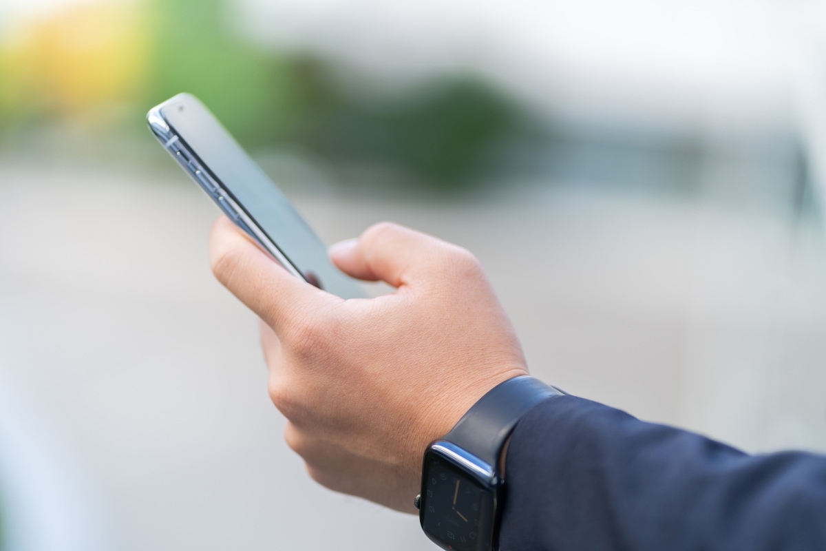 “軽い気持ち”で友人を助けた結果、まさかの事態に！年収400万・30代男性の後悔