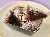 「ねっちりみっちり！コクがあってウマーい！！」【ファミマ】温めても美味しいチョコ系スイーツ