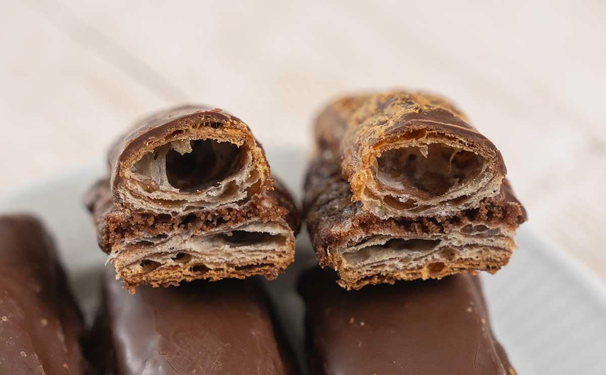 食べる手とまらん【セブン】4本入り菓子パンが笑えるほど美味い | ママテナ