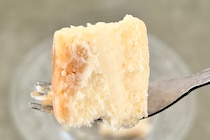 「滑らかな食感と濃厚なコク」「うま」【セブン】の真っ白ケーキの味は？