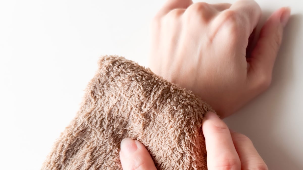 タトゥーシールは100均で売ってる?【セリア・ダイソー】使い方も解説