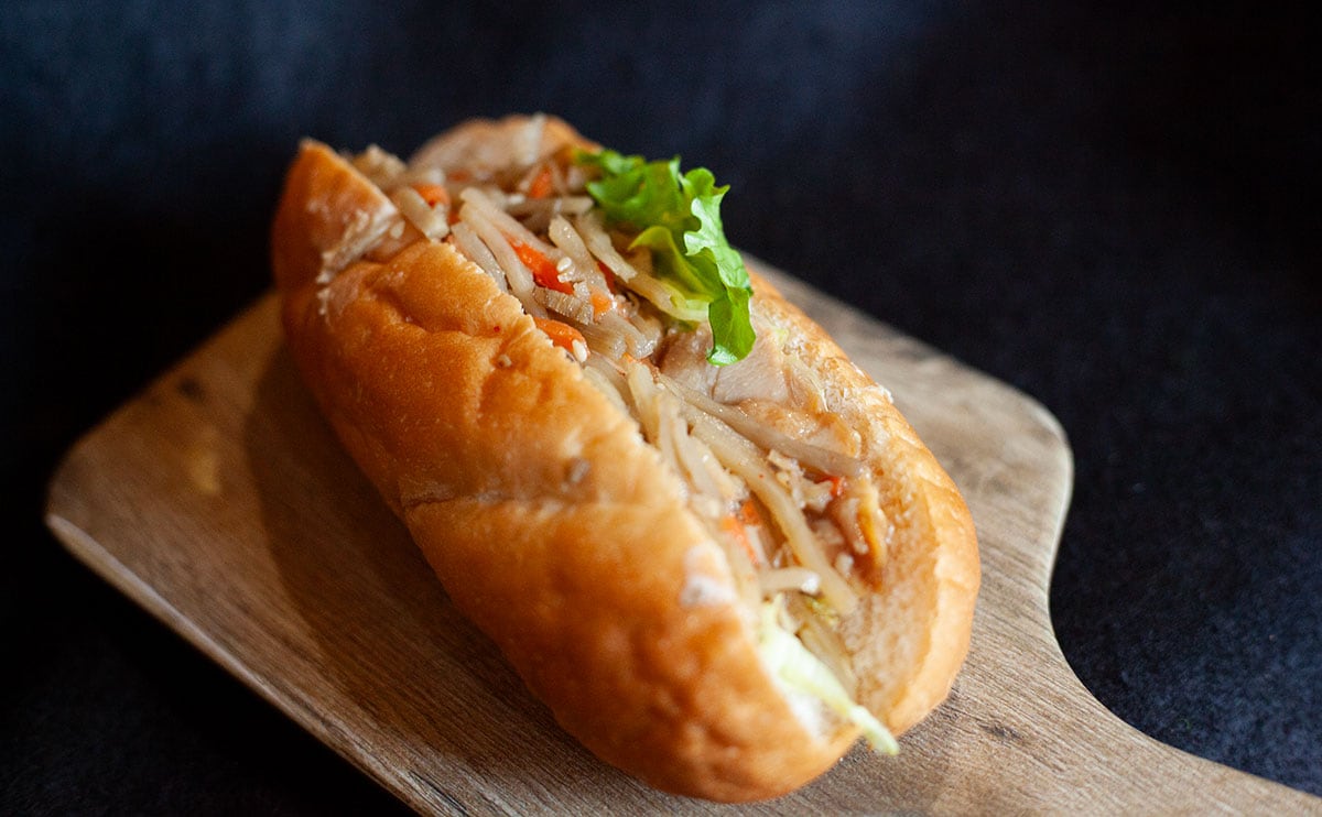 ごぼうの食感がナイス。【ローソン】の『ROLLサンド』がヘルシーな気がしてよかった