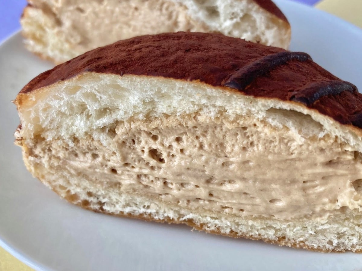 クリームたっぷりで嬉しい!甘さのバランスもよき!【セブン】ティラミスクリームが入ったドーナツ