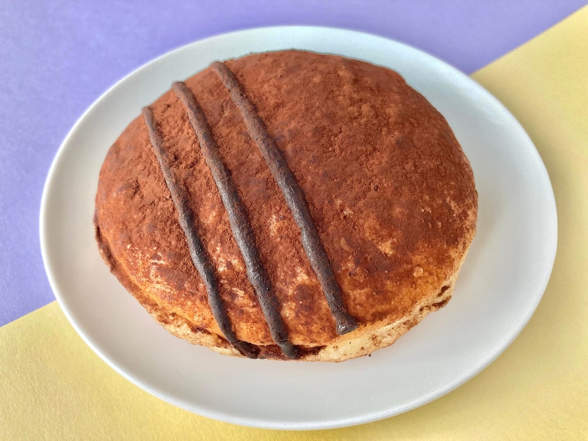 クリームたっぷりで嬉しい!甘さのバランスもよき!【セブン】ティラミスクリームが入ったドーナツ