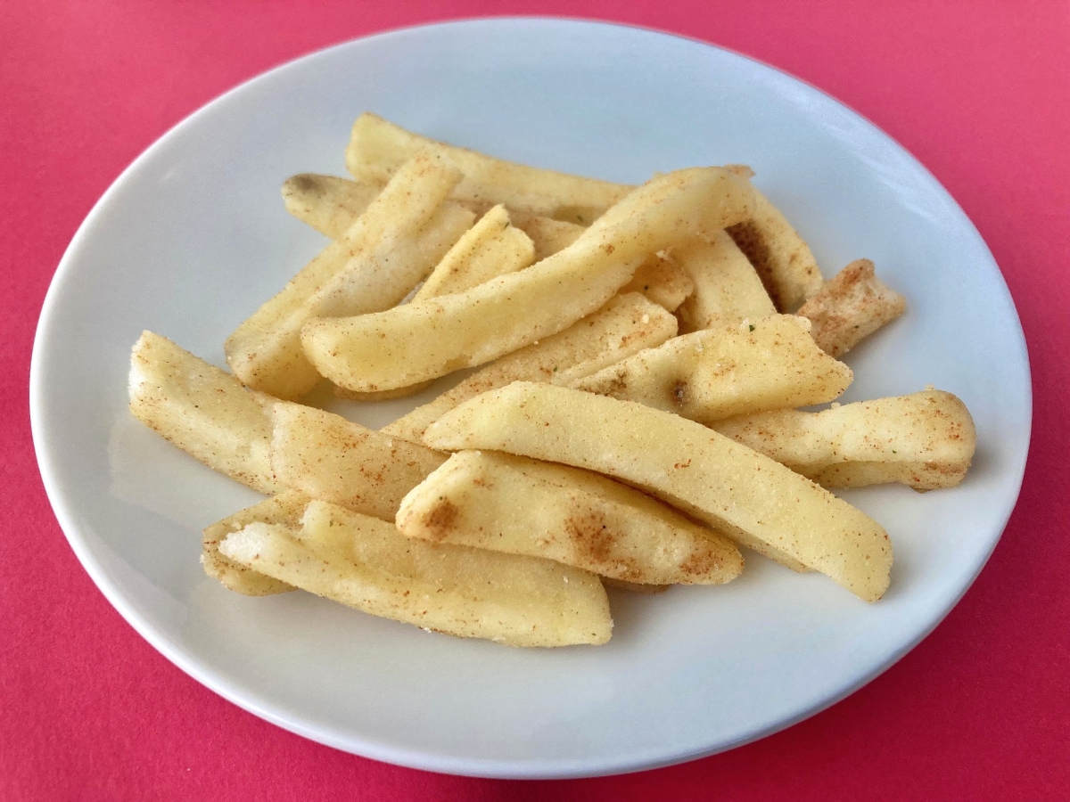 「ちょうウメーーー!」「サクサクして最高!」【カルビー】太さ1.2倍!じゃがビーの新作