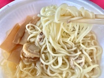 ホタテの旨味しっかり！トッピングが斬新？【ファミマ】「ほたて日和」監修の塩ラーメン