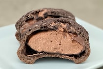 甘さとほろ苦さの贅沢ミックス！【ファミマ】のスイーツは高級な味がする