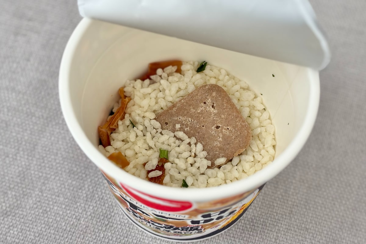 「想像以上」「大満足の逸品」【日清】あのジャンクな味を再現した新商品