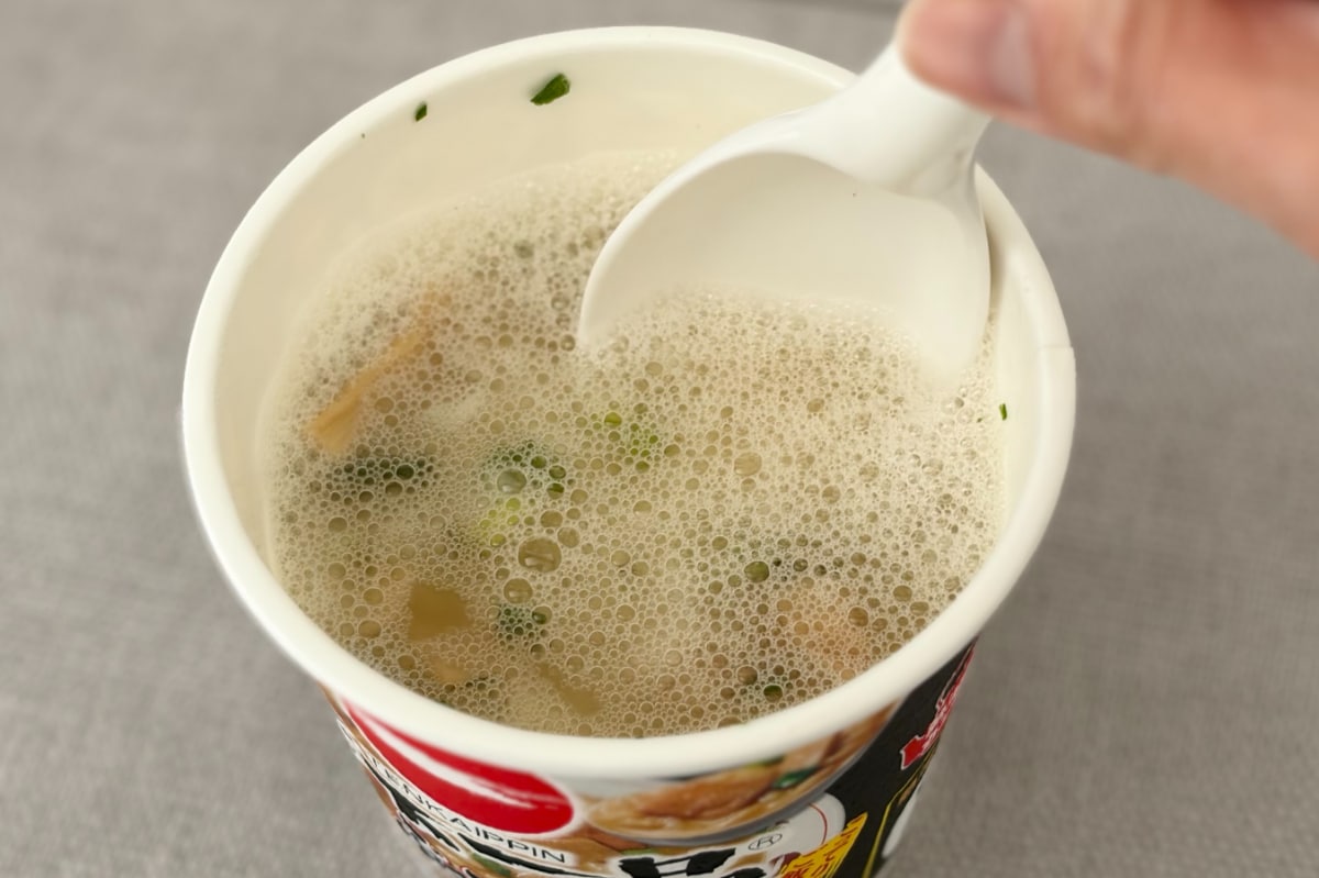 「想像以上」「大満足の逸品」【日清】あのジャンクな味を再現した新商品