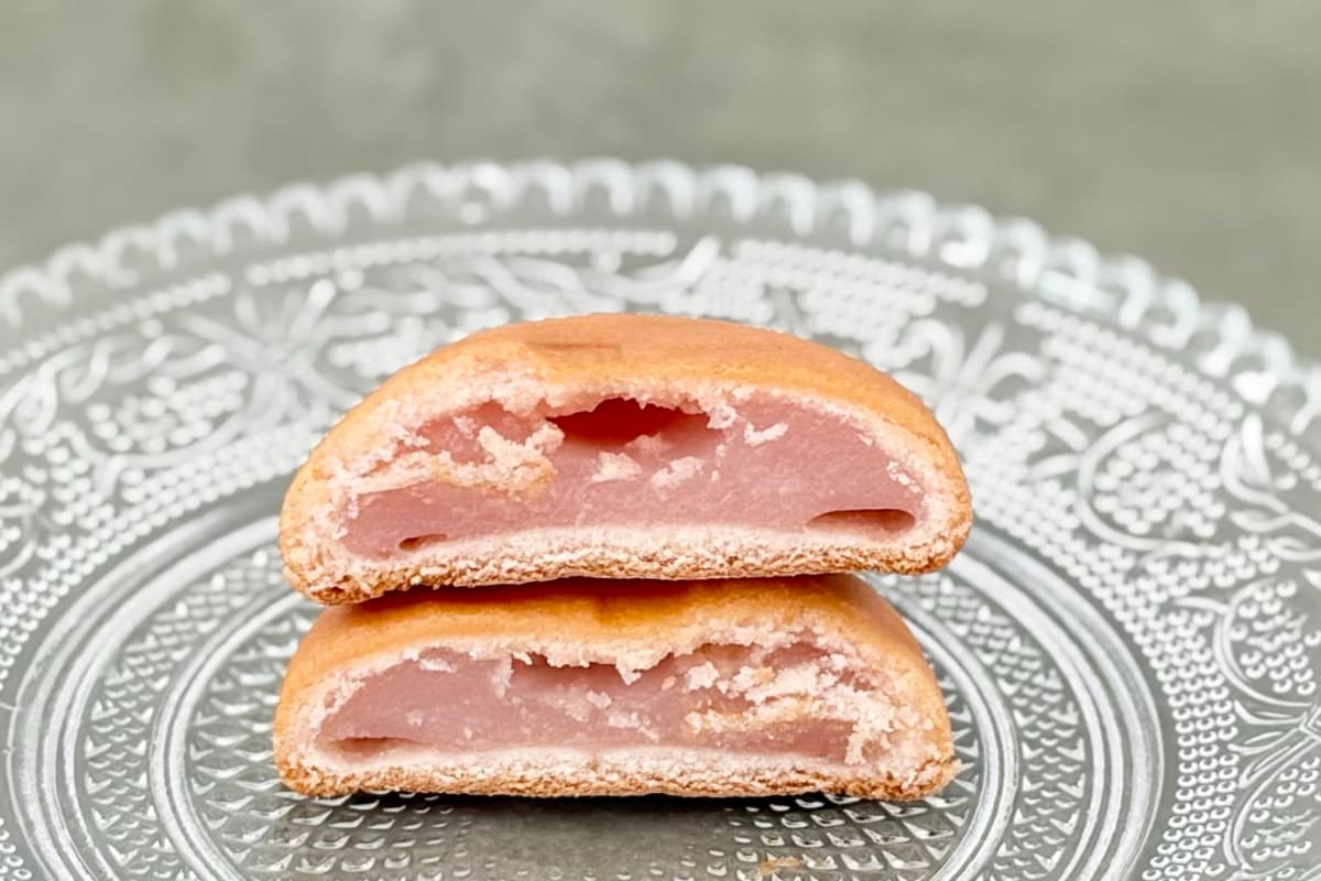 想像以上のもちもち感！【セブン】春を感じる和スイーツを食べてみた