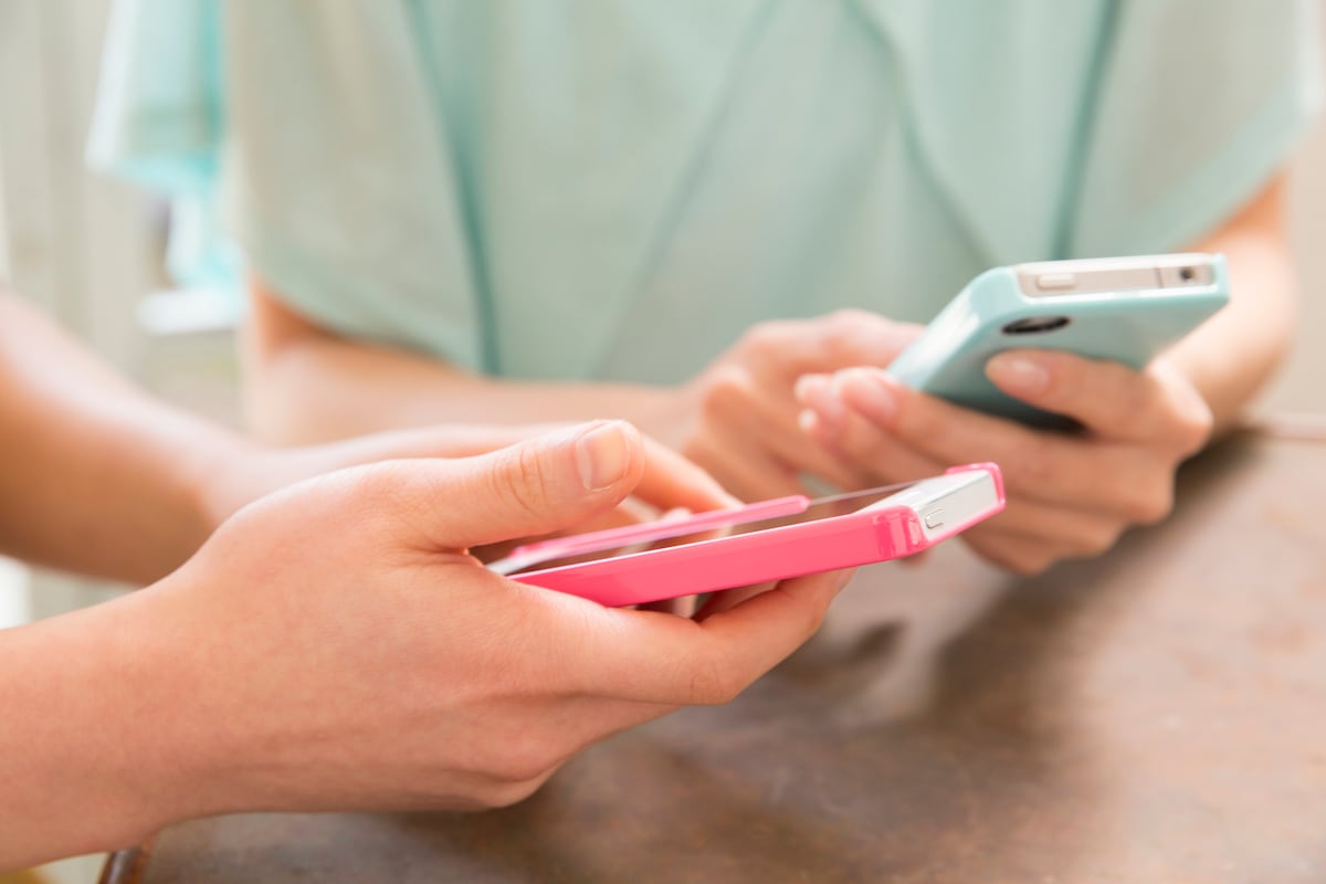 【保存版】子供にiPhoneを渡す前に！「ファミリー共有」で課金防止＆見守り設定