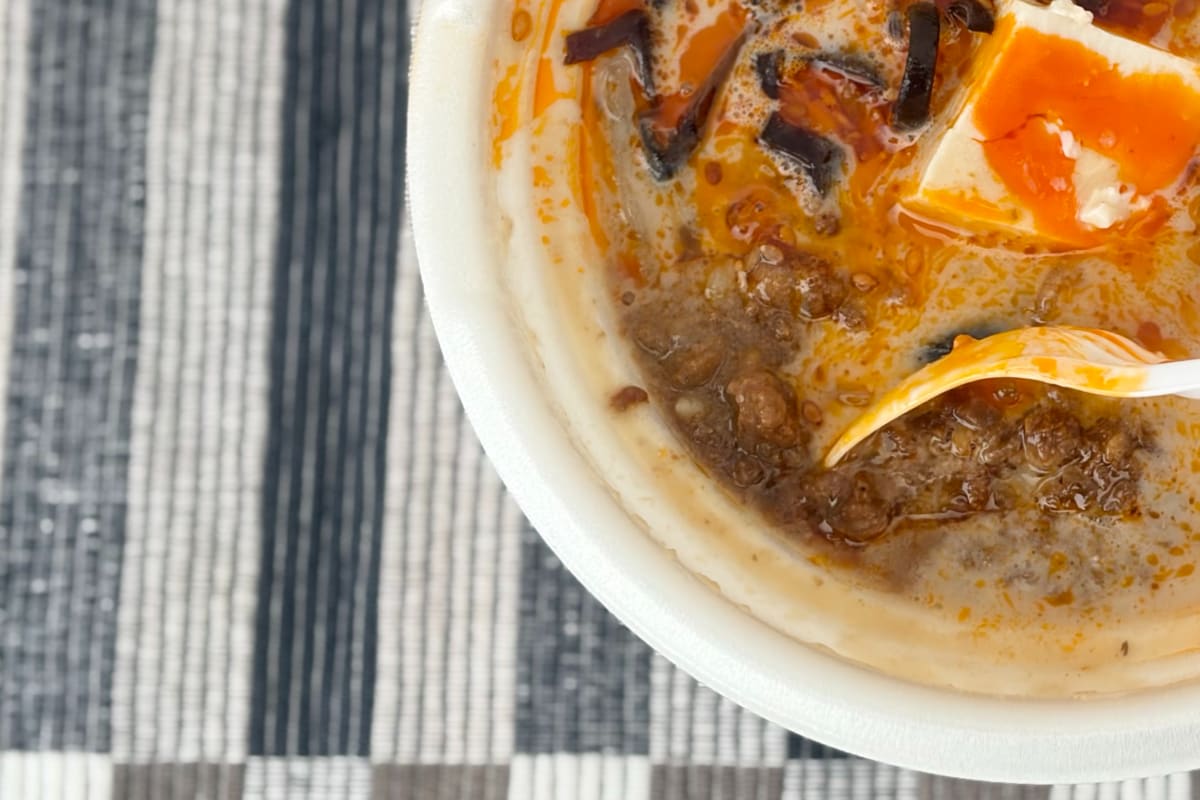 辛いけどまろやか！【セブン】のあったかごはんに「リピします」の声