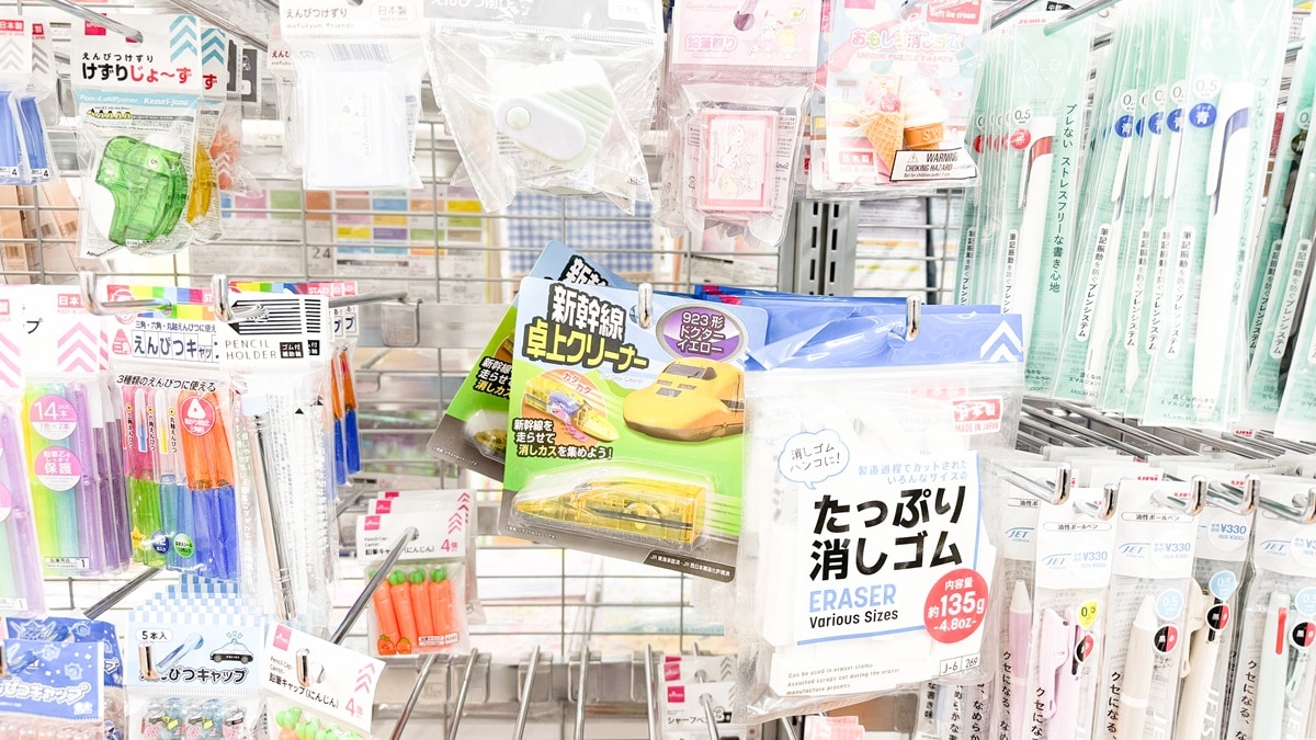 100均の消しカスクリーナーを使ってみた！手動・電動おすすめは？