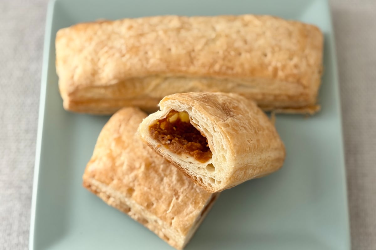 ふわサク食感の中にトマトの酸味がきいてる！【セブン】の新商品を実食