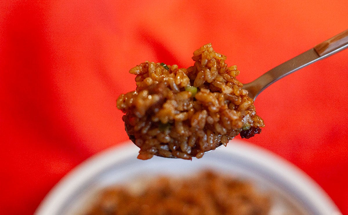 「くそうめぇ」「飛ぶ」人気店コラボの【ファミマ】冷食がストックしたくなる美味さ