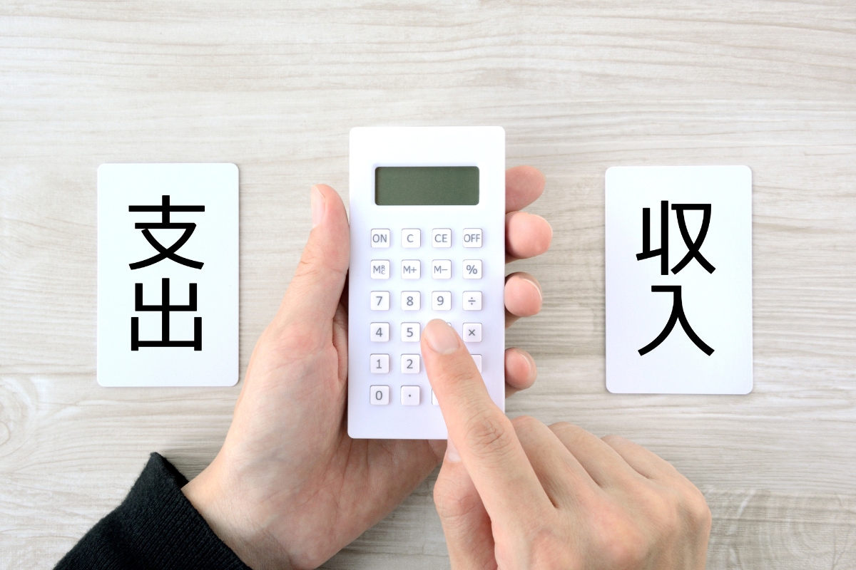 “質素すぎる”生活で300万台の年収から50万以上を貯蓄に回すよう意識。収入減に備えるフリーランスの30代男性