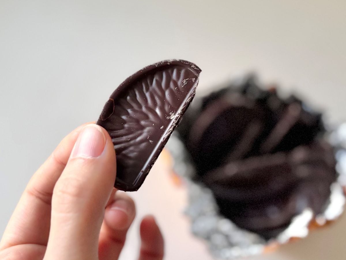 「今年も職場で配りました」「無限に食える」【カルディ】冬限定チョコが大当たりすぎる