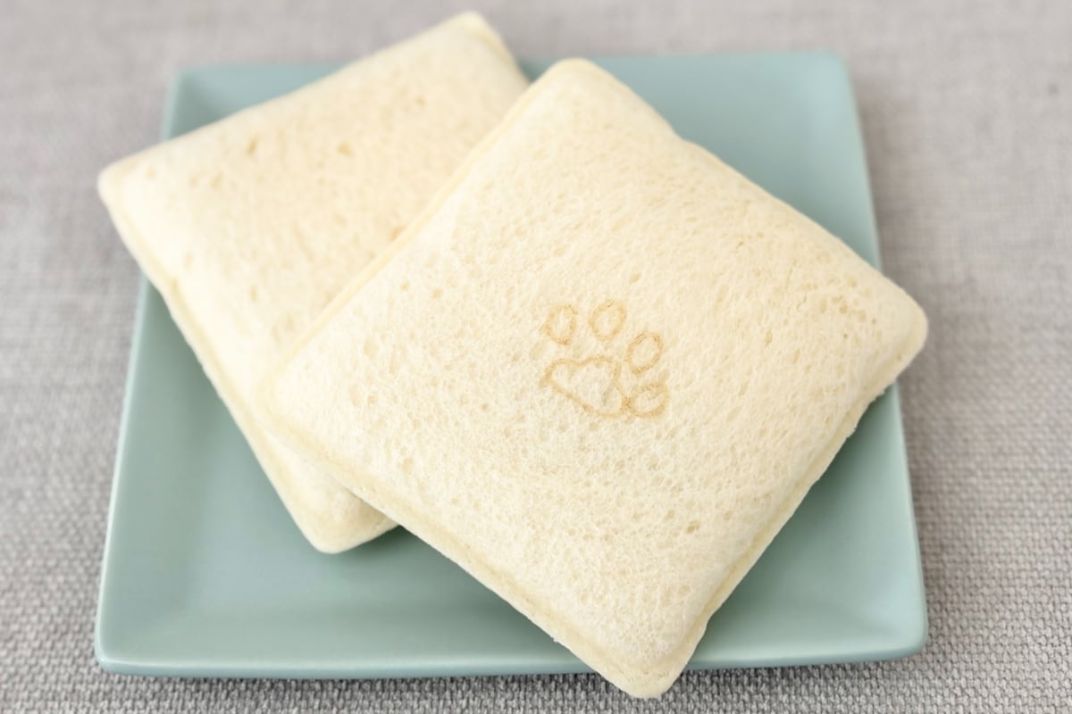 見た目も味も甘いにゃ~♡【ファミマ】人気企画のパンがリピ確のおいしさ