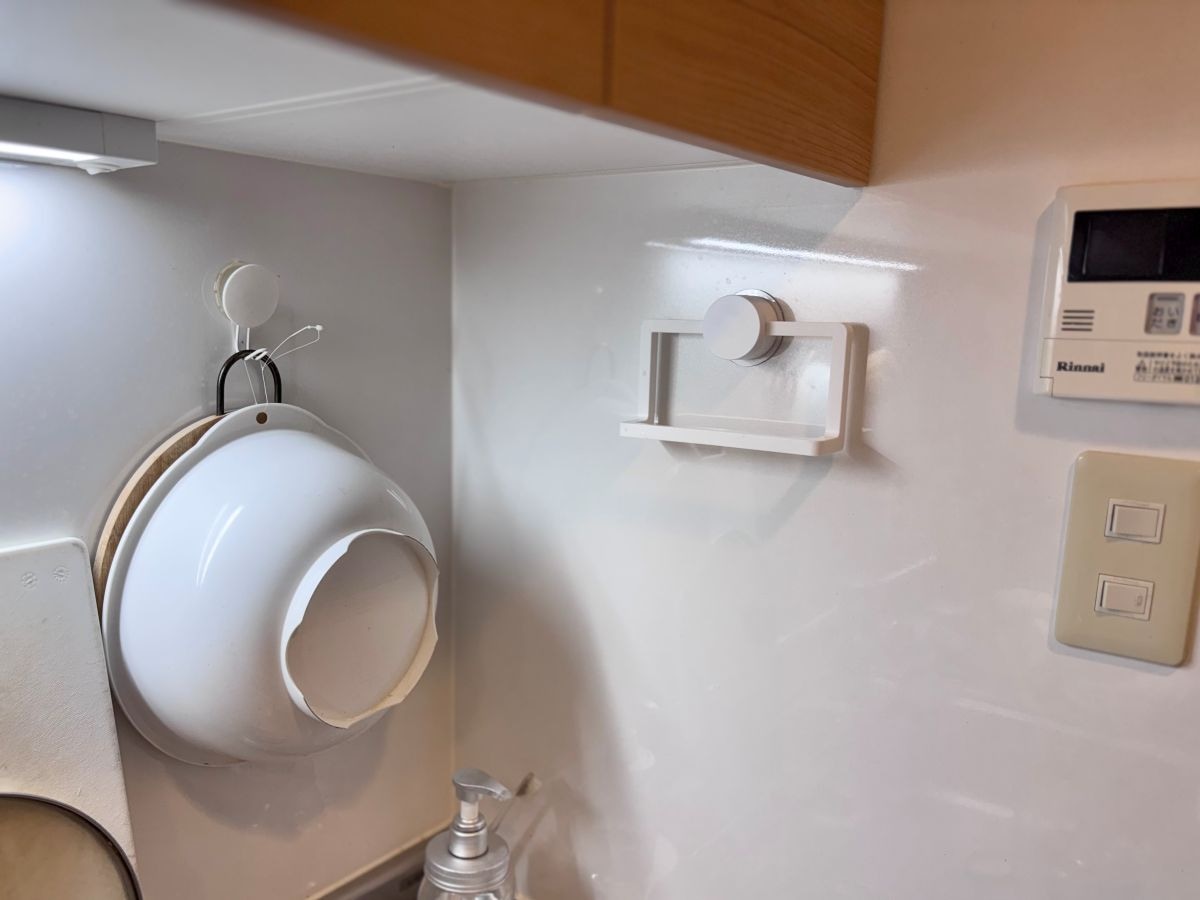 100均のタオル掛けおすすめ6選｜キッチン用やマグネット式など種類豊富