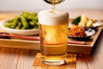 夫の飲み会夜に『妻がこっそり準備』した最高すぎる光景！家にくるとトイレを借りる息子の友だちの“切ない理由”