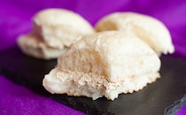 ふわっふわで軽い。大きいのに秒で消える【ローソン】新作パン