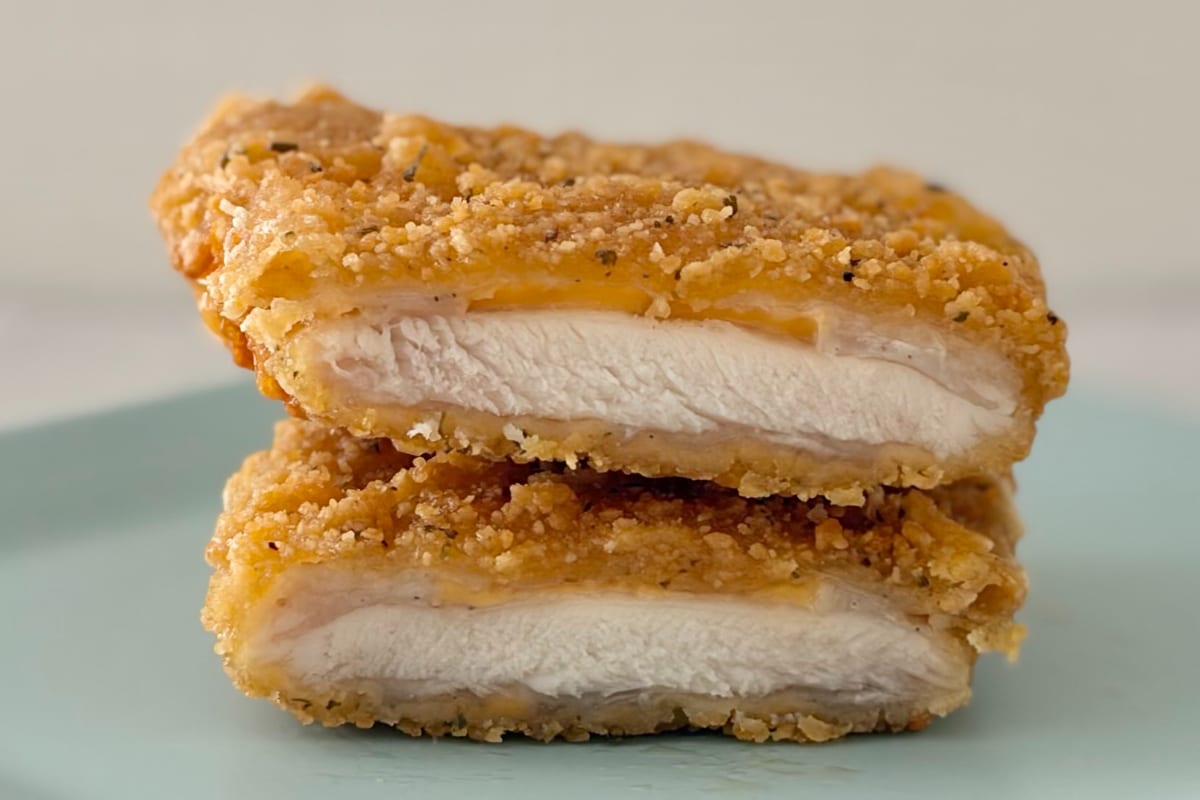 「一気に10個くらい食べたい」【ファミチキ】あの限定味が復活してるぞ