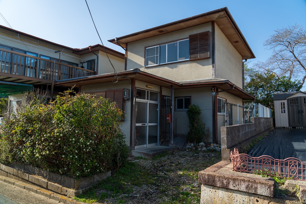 消えた実家の1億円と長女の『既読無視』。孤独死した叔父のトイレに残された“カレンダーの裏”の衝撃と、高年収50歳の『年金誤算』