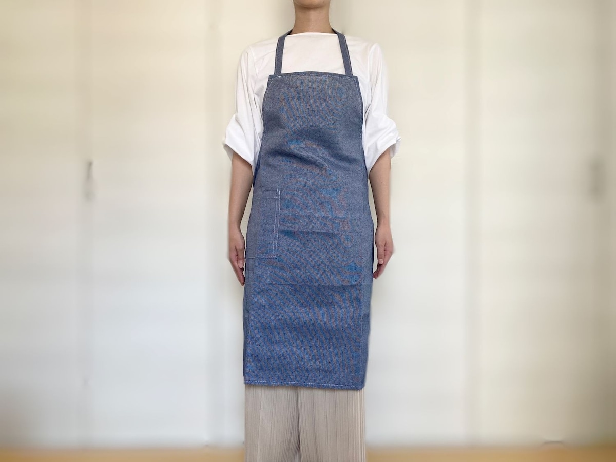 100均の大人用エプロン着用レビュー|使い捨てもチェック【ダイソー・キャンドゥ】