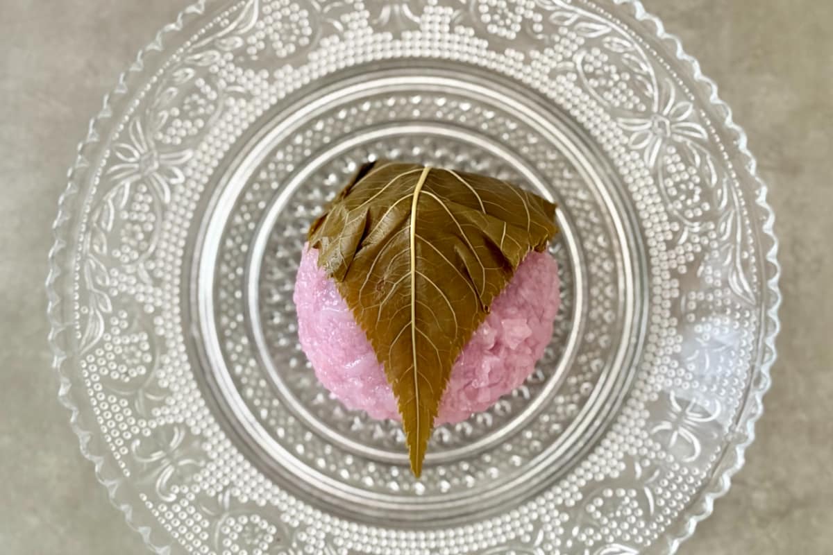 香りも味も上品で「毎日食べたい」【ローソン】春の和菓子が今年も登場