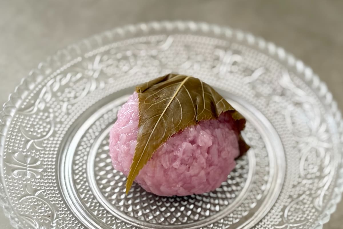 香りも味も上品で「毎日食べたい」【ローソン】春の和菓子が今年も登場