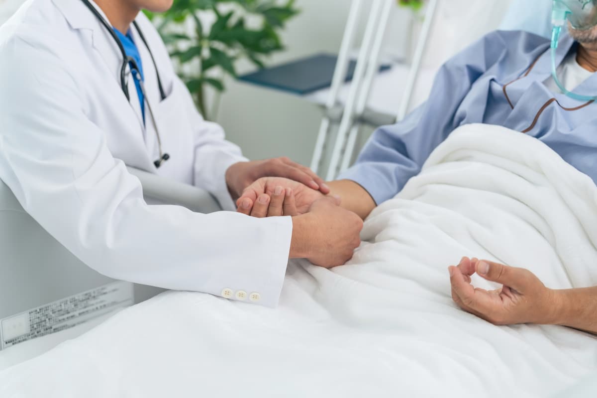 難病で4年間寝たきりだったタレントが5年ぶりに出演！！そのほか14歳での出産したシングルマザーの過去も