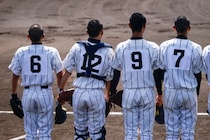 巨人・リチャードが元アイドルと電撃結婚！阿部監督『独裁帝国』への懸念と、大の里を見つめる『白着物姿の美女』の正体