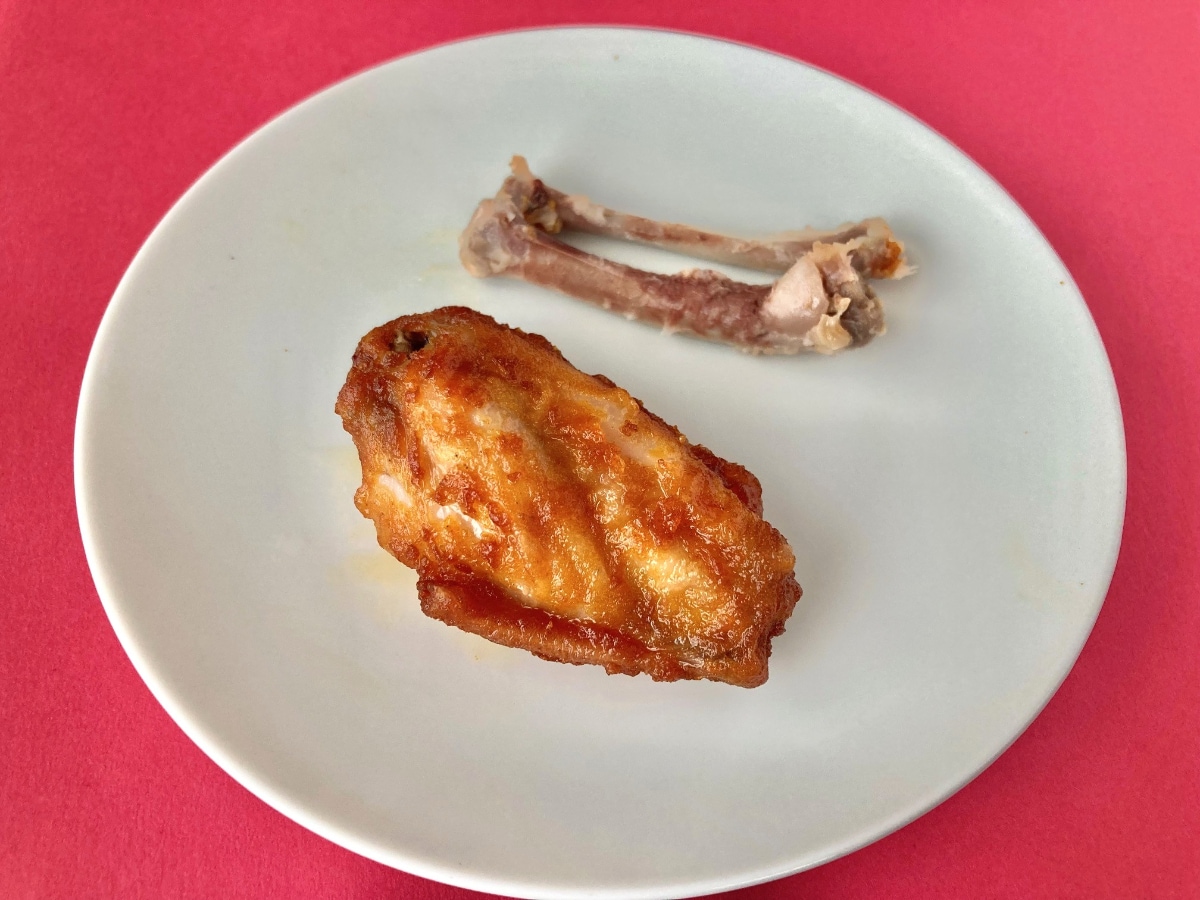 ジューシーで旨味もしっかり！【ファミマ】5種のスパイスで味付けした手羽中