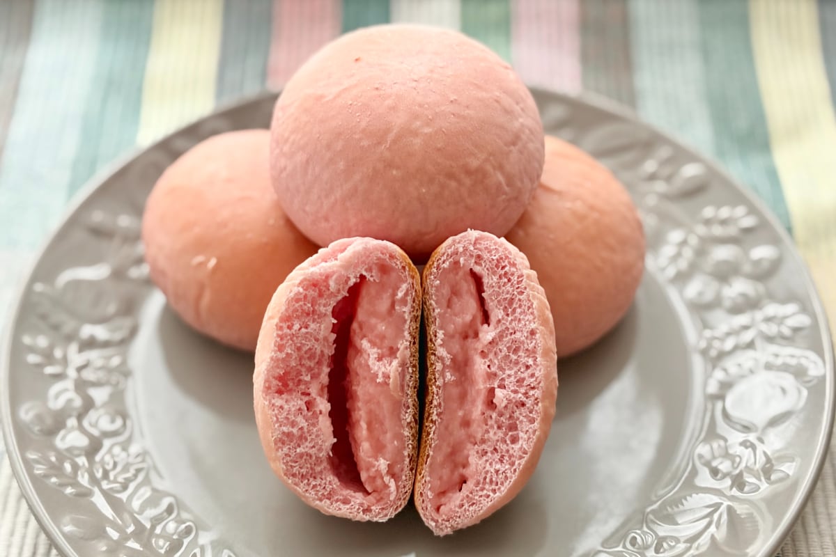 甘酸っぱさが美味！【ファミマ】見た目もかわいい1個40円台のお得パン