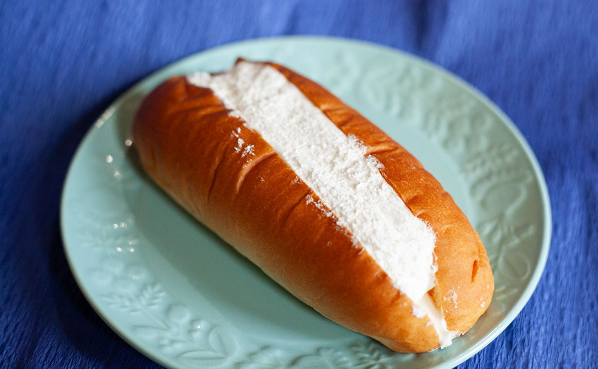 「多幸感で満たされすぎる」クリーム好きにはたまらない【ファミマ】新作パン