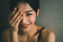 【若返りメイク】40代女性がデートで“別人級”に激変！コメダ衝撃の「再タッグ」＆夫の出しっぱなしティッシュへの逆襲