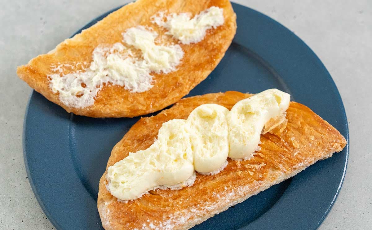 練乳バニラ・キャラメリゼ【セブン】新作菓子パンが最高すぎる