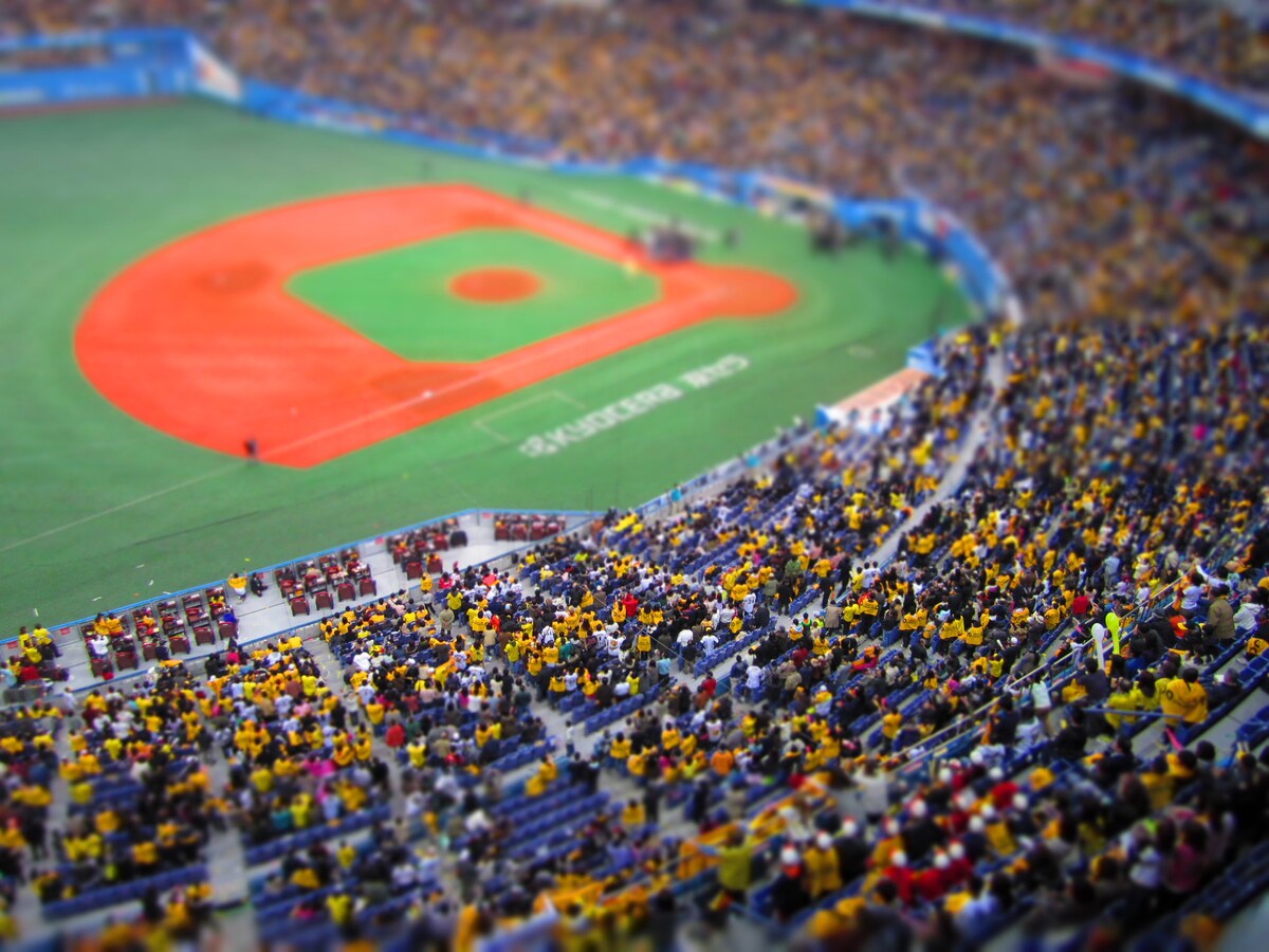 阪神の161キロ右腕への大胆アドバイスと巨人の新外国人に見つけた重大な欠点！新庄監督が指摘した「公式球の違和感」