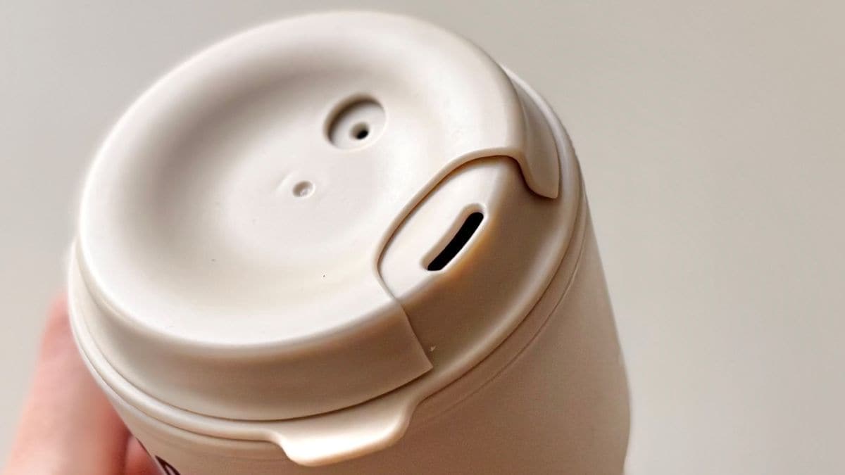 100均のタンブラーが想像以上で感動！ 蓋付きやストロー付きなど機能も十分