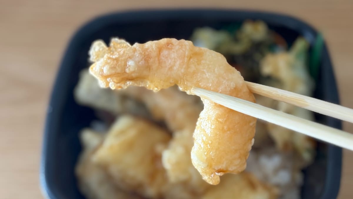 【期間限定】で人気の味が再登場！【ほっともっと】の「海鮮天丼」が贅沢