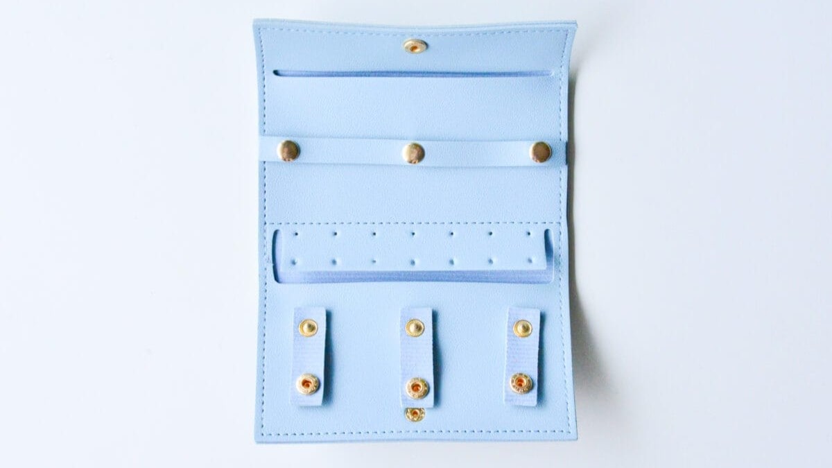 100均の「アクセサリーケース」が持ち運びにぴったり！おしゃれ＆高見えで気分も上がる♪