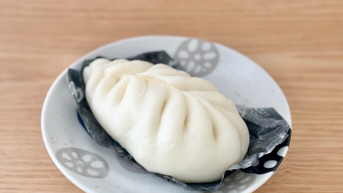 丸じゃない……だと?【ファミマ】の限定中華まんは外も中もいつもと違う