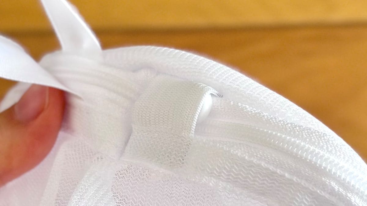 100均の洗濯ネットおすすめ6選｜布団用の大きいサイズやかわいいキャラクターも♪