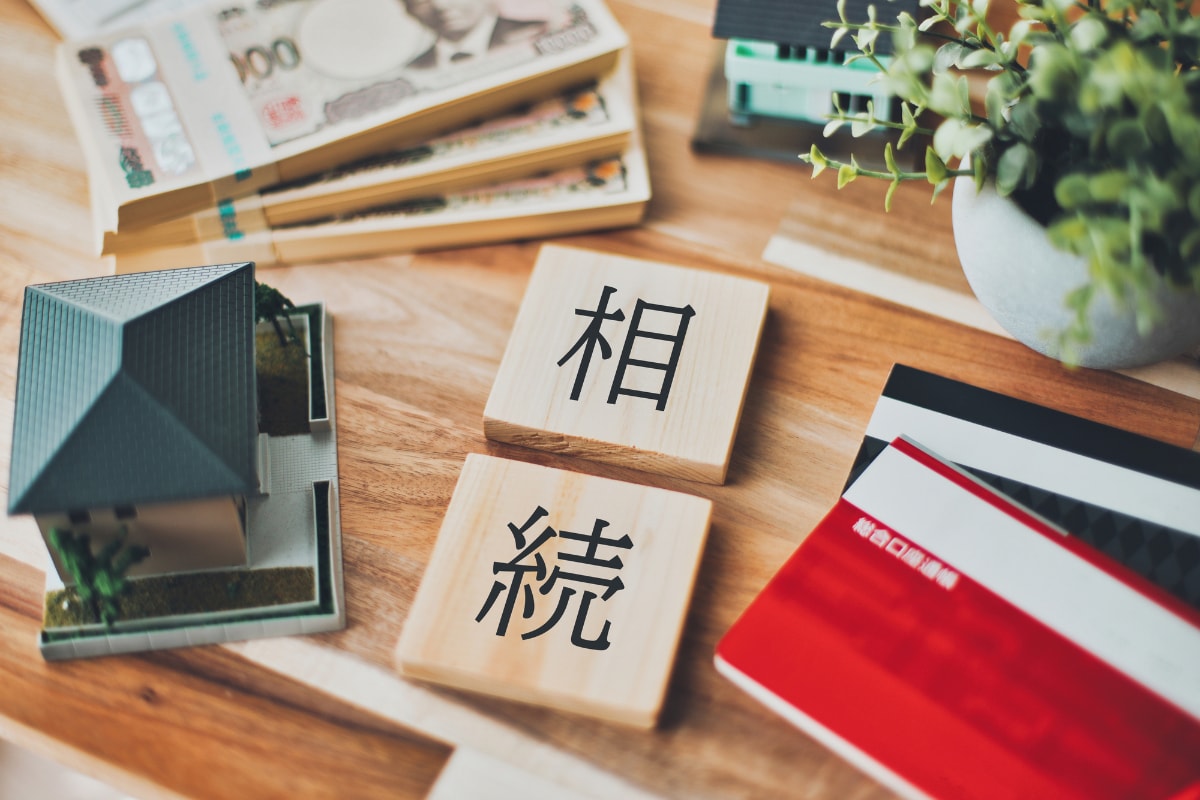 祖父の死後、祖母との間で勃発した遺産トラブル。年収200万の女性が「お金の話なんて今はしたくない」と思いつつも見守った結末